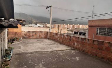 ¡Oportunidad de Inversión! Casa Esquinera en Venta – $275 millones