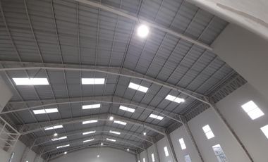 Galpón en ALQUILER 600m2 y 300m2 - Industrial - Sector Calacalí