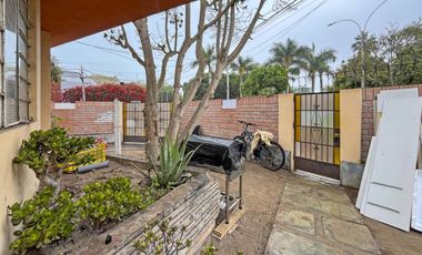 Casa como terreno en San Isidro