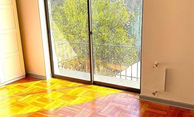 Casa en Arriendo en Luis Thayer Ojeda, Bilbao, El Bosque