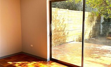 Casa en Arriendo en Luis Thayer Ojeda, Bilbao, El Bosque