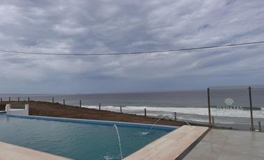 Hermoso terreno frente al mar