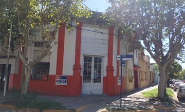 EXCEPCIONAL ESQUINA CENTRICA EN VENTA