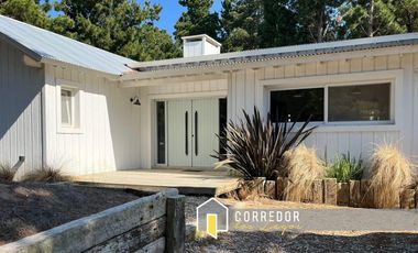 Casa en  ALQUILER TEMPORAL, CASA, COSTA ESMERALDA, BARRIO SENDEROS I, LOTE 171, 4 AMBIENTES