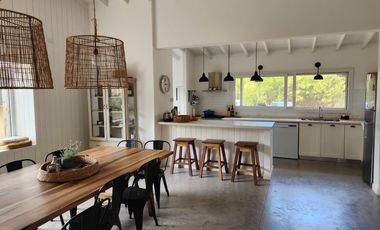 Casa en  ALQUILER TEMPORAL, CASA, COSTA ESMERALDA, BARRIO SENDEROS I, LOTE 171, 4 AMBIENTES