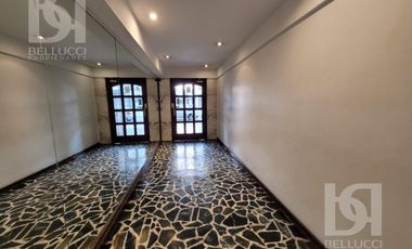 DEPARTAMENTO 2 AMBIENTES A LA CALLE CON BALCON SALIENTE