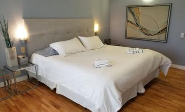 Casa AMOBLADA fondo Golf, 4 dorm. pileta y gran patio Lomas de La Carolina