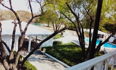 CASA EN RENTA EN SANTIAGO