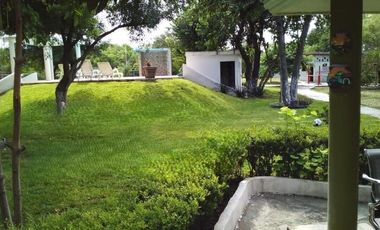 CASA EN RENTA EN SANTIAGO