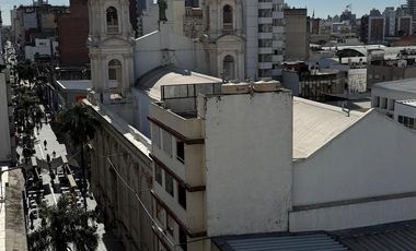 Departamento en  venta en Peatonal San Martin. 3 dormitorios + 2 baños