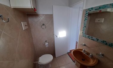 DEPARTAMENTO - ALQUILER - COLEGIALES - 2 AMB - FRENTE - BALCÓN