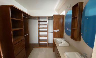 CASA EN RENTA EN PARQUES VALLARTA