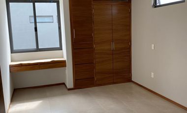 CASA EN RENTA EN PARQUES VALLARTA