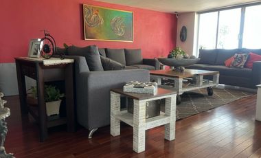 Venta de casa en calle cerrada en San Jerónimo