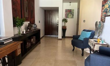 Venta de casa en calle cerrada en San Jerónimo