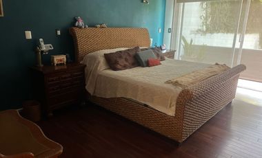 Venta de casa en calle cerrada en San Jerónimo