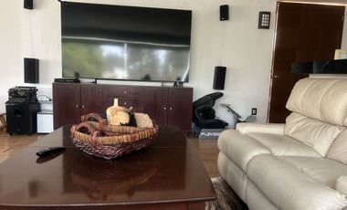 Venta de casa en calle cerrada en San Jerónimo