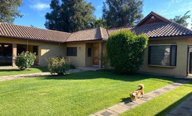Hermosa Casa Santa Aurora , Machalí