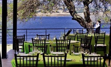 Jardín para Restaurante Campestre o Salón de eventos- vista espectacular presa