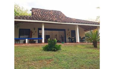 Vendo exclusiva finca en Sopetran Antioquía