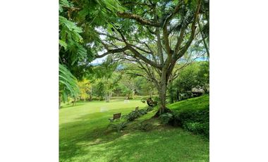Vendo exclusiva finca en Sopetran Antioquía