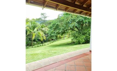 Vendo exclusiva finca en Sopetran Antioquía