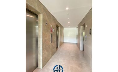 SE VENDE APARTASUITE EN SALGUERO AMOBLADO CON RENTA DE TURISMO