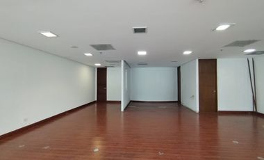 SE ARRIENDA LOCAL EN SANTA BARBARA