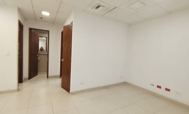 SE ARRIENDA LOCAL EN SANTA BARBARA