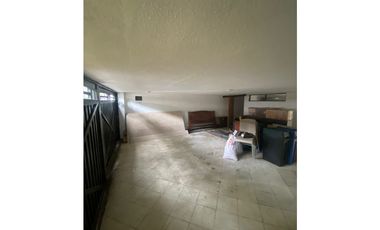 SE ARRIENDA CASA COMERCIAL EN EL PARQUE DEL PERRO