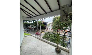SE ARRIENDA CASA COMERCIAL EN EL PARQUE DEL PERRO