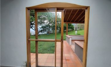 Casa en Arriendo La Mina Envigado