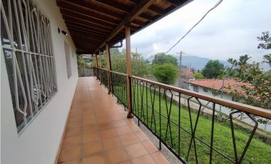 Casa en Arriendo La Mina Envigado