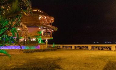 Santa Elena Ballenita, Centro de Evento en Venta, 940m2, 3 Ambientes
