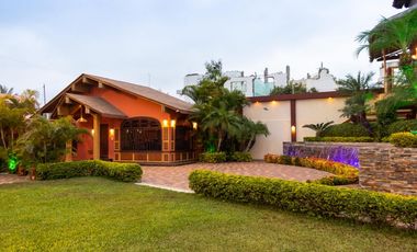 Santa Elena Ballenita, Centro de Evento en Venta, 940m2, 3 Ambientes