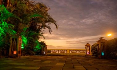 Santa Elena Ballenita, Centro de Evento en Venta, 940m2, 3 Ambientes