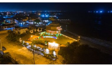 Santa Elena Ballenita, Centro de Evento en Venta, 940m2, 3 Ambientes