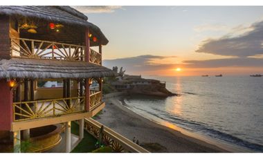 Santa Elena Ballenita, Centro de Evento en Venta, 940m2, 3 Ambientes
