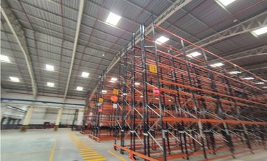 ALQUILER DE BODEGA PREMIUM – VA PERIMETRAL, GUAYAQUIL – 9.317 m²