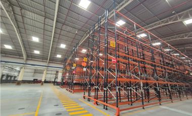 ALQUILER DE BODEGA PREMIUM – VA PERIMETRAL, GUAYAQUIL – 9.317 m²