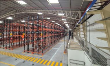 ALQUILER DE BODEGA PREMIUM – VA PERIMETRAL, GUAYAQUIL – 9.317 m²