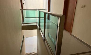 Casa en Venta Calle Nayarit, Col. Petrolera. Coatzacoalcos, Ver.