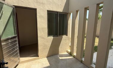 Casa en Venta Calle Nayarit, Col. Petrolera. Coatzacoalcos, Ver.
