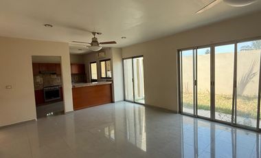 Casa en Venta Calle Nayarit, Col. Petrolera. Coatzacoalcos, Ver.