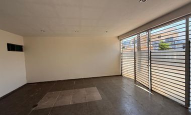 Casa en Venta Calle Nayarit, Col. Petrolera. Coatzacoalcos, Ver.