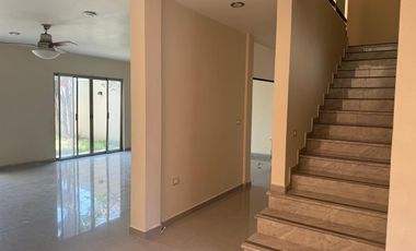 Casa en Venta Calle Nayarit, Col. Petrolera. Coatzacoalcos, Ver.