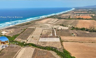 En venta Terreno en  Playa Tierra Blanca, Puerto Escondido, Oaxaca