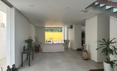 Casa en Renta – Lagos del Sol, Cancún | 4 Recámaras, Jacuzzi y Alberca Privada