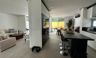 Casa en Renta – Lagos del Sol, Cancún | 4 Recámaras, Jacuzzi y Alberca Privada