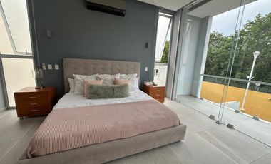Casa en Renta – Lagos del Sol, Cancún | 4 Recámaras, Jacuzzi y Alberca Privada